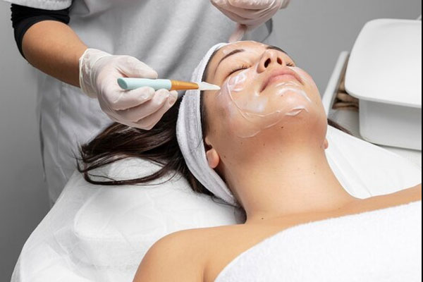 Top Skin Care Doctor In Chandigarh | Skinology Plus by Dr. Sheenam Skin, Hair, Laser & Anti-aging Clinic